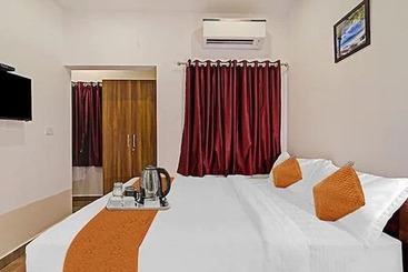 Отель Fab Namadhu Illam