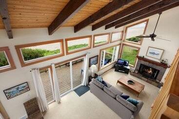 Turista apartmanok Pacific House By Avantstay Bright Airy Home W/ Direct Access To Cannon Beach