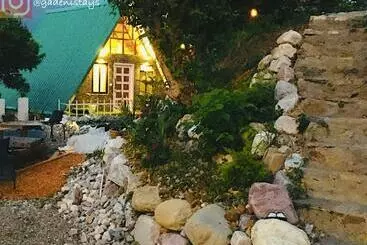 Turista apartmanok Gadeni Stays At Nainital A Frame Cottage