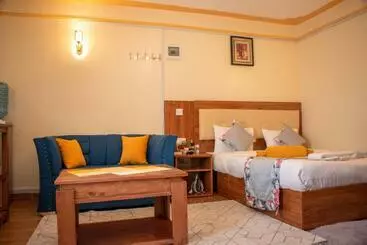 تختخواب و صبحانه Lilian Studios Naivasha