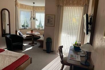 Café Bäckerei Pension Alcana Mirco Münch