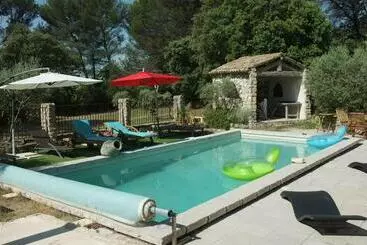 Pensão Sous Le Micocoulier