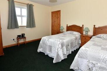 צימר Fishermans Village With Sea Views