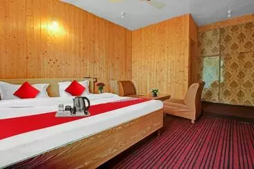 Hotel O Jay Palace