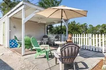 ツーリストアパートメント Horsepen Creek Cottage