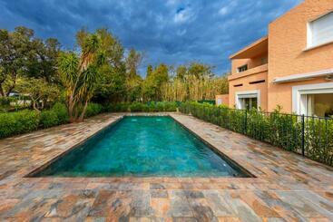 Апарт-отель Noemys Les Studios De La Plage