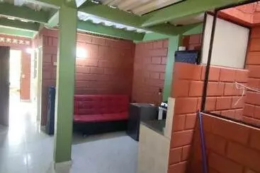 Pension Mi Pueblo Natal Aptos Y Habitaciones