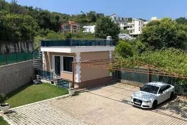 Pension  Luxury Villa Ulcinj