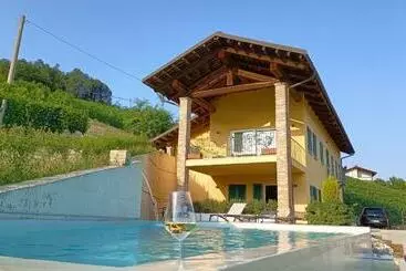 Bed and Breakfast Sogno In Langa