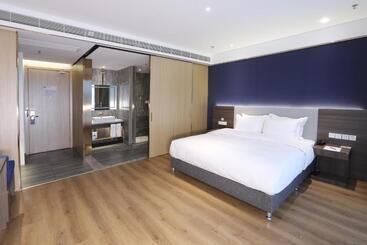 فندق Holiday Inn Express Hengshui Railway Station, An Ihg