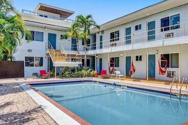 Vakantie-appartementen Steps To Sand & Pool, Hollywood Beach Stay