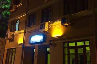 酒店 Class 17 Pansi̇yon