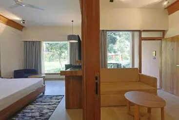 استراحتگاه Voco Jim Corbett, An Ihg