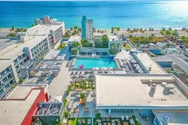 هاستل Best Stay   Rooftop Pool & Hot Tub   Hollywood Beach