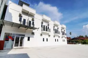 Hotel Oyo 91301 Lewis Dc Guesthouse