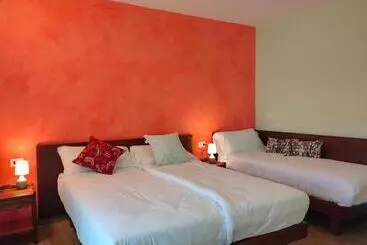 ベッドアンドブレックファースト Le Acacie