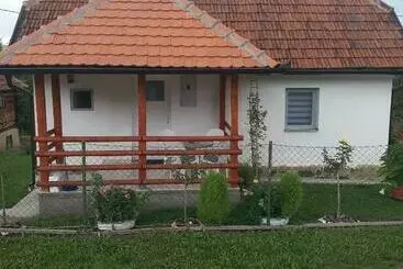 ツーリストアパートメント Ivana