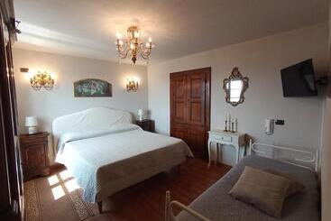 ツーリストアパートメント Teresa Belvedere Rooms&holidayapartments Camere&appartamenti