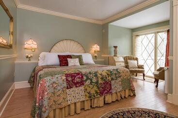 ホテル Mira Monte Inn & Suites