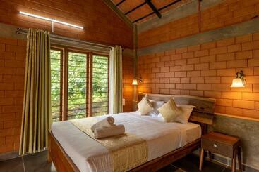 ベッドアンドブレックファースト Petunia, 1 Br Cottage With Pool By Roamhome