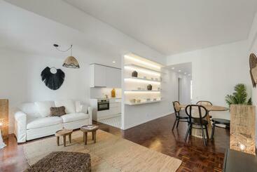 Apartamente turistice Casa Boma Lisboa   Design & Spacious Apartment With Balcony   Alvalade Ii
