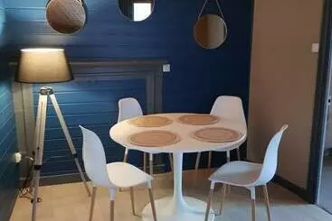 Apartamente turistice Cocoon 2 Plein Centre De Besse Wifi Tv Tout Confort Edf Inclus