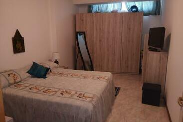 游客公寓 Il Castello Di Aci 2