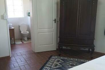 بنسيون Mzila Forest Creek