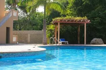 آپارتمانهای توریستها Caribbean Villa Curaçao