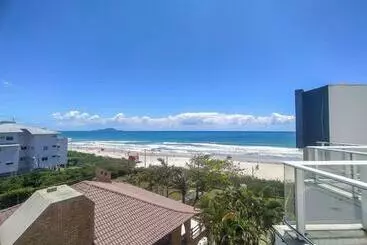 ツーリストアパートメント Incrível Pé Na Areia Frente Mar   Zv01g