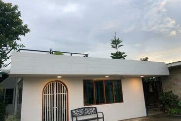 Aamiaismajoitus (B&B) นอนนี่แอทเขาค้อ