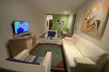 ツーリストアパートメント Guarujá Praia Das Pitangueiras A 50 Metros Do Mar