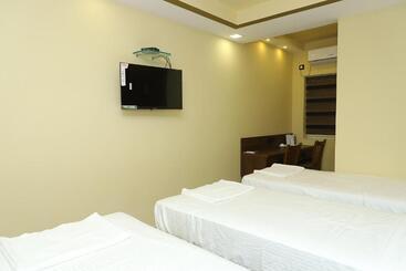 تختخواب و صبحانه Kans One Madipakkam