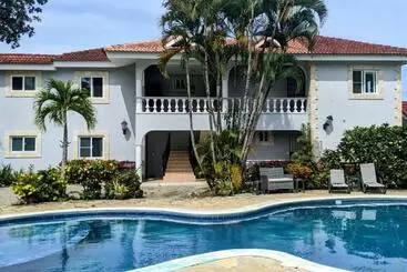 ツーリストアパートメント Lovely 1 Bedroom Condo With Pool, Walking Distance To The Beach
