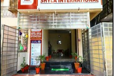 בית מלון כפרי Shyla International By Wb Inn