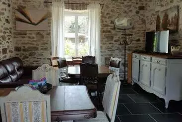 ペンション Ardèche Mas De La Châtaigneraie Gîte Lilas Près De Vallon Pont D Arc