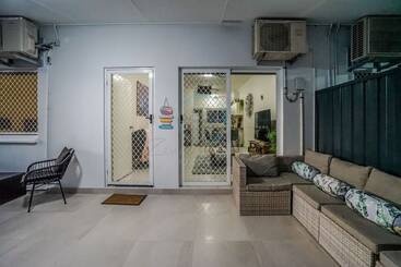 ツーリストアパートメント Zen Hideaway   Cozy 2br Modern Unit