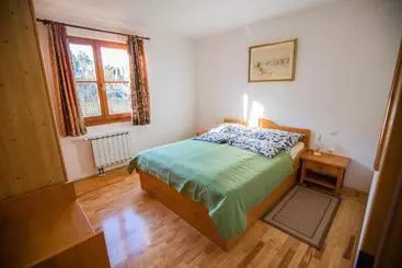 آپارتمان‌های توریست‌ها Apartment Jurič