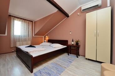 هتل Apartments & Accommodation Stojic