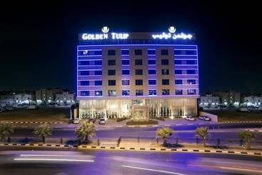 호텔 Golden Tulip Dammam Corniche