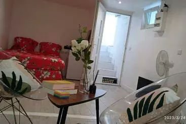 ツーリストアパートメント Superbe Et Vaste Logement Avec Wifi Gratuit