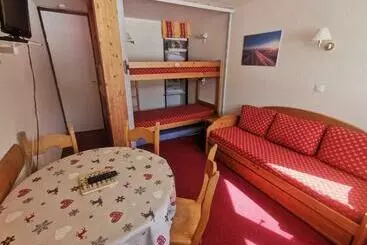 آپارتمان‌های توریست‌ها Studio Cosy Pour 4 Pers. à Plagne Centre · Pied Des Pistes · Balcon Ensoleillé   Fr 1 181 2637