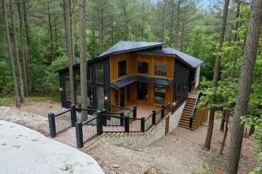 Turist apartmanları Vacana Top Rated Cuddle Couples Cabin, Hottub, Firepit, Pet Friendly, Secluded