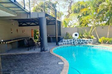 Vakantie-appartementen Avebulela Penthouse