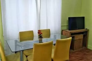 Turistihuoneistot Inmuebles V&s