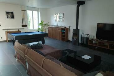 游客公寓 Ds Harmothe