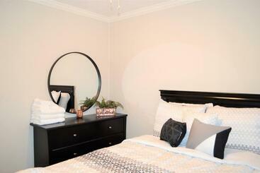 Apartamenty turystyczne Chateaux Magnolia   Smart Home, W/ Bbq+cornhole!