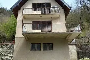 آپارتمان‌های توریست‌ها Adventure Land