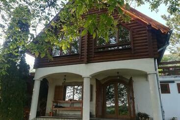 游客公寓 Messzelátó Vendégház