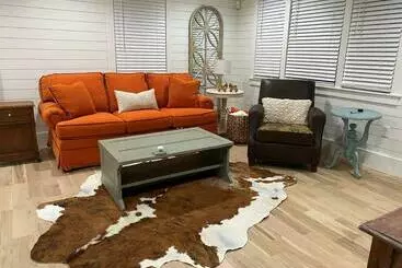 ツーリストアパートメント Walk To Bay Street And Historic Downtown Beaufort! Close To Parris Island Mcrd!!